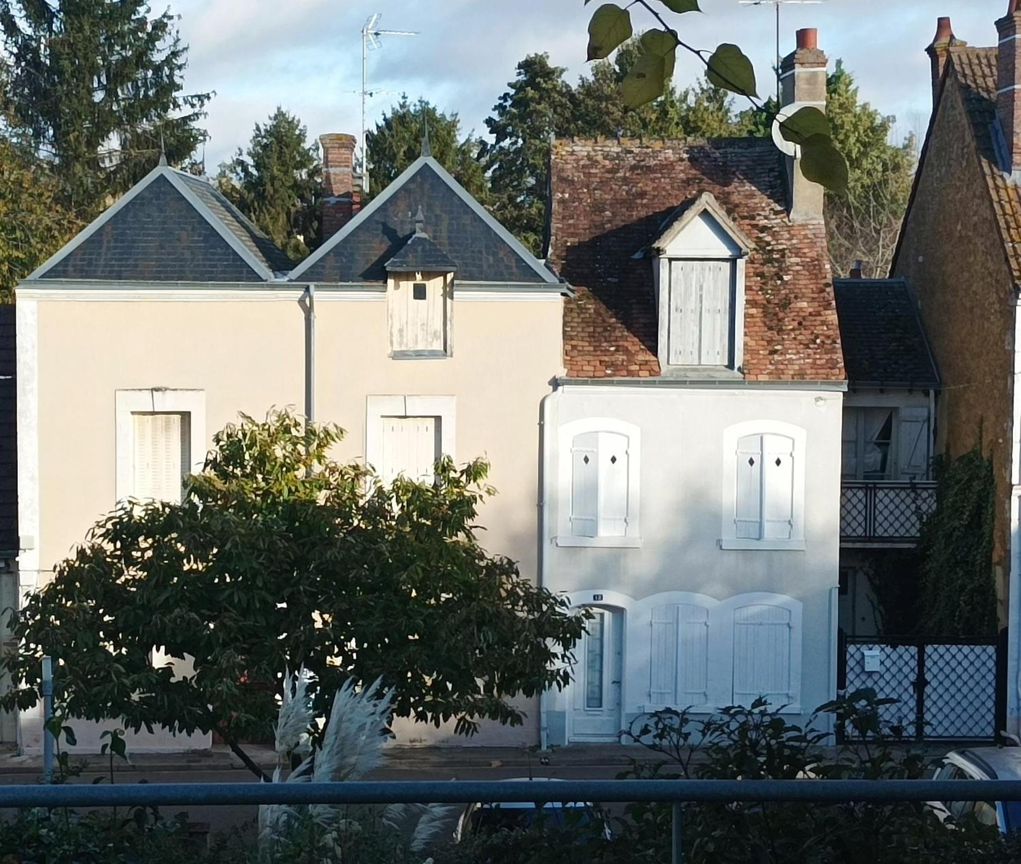 La Maison Au Bord De L'Eau Gracay Bagian luar foto